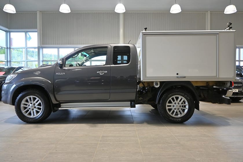 Bild 2 av Toyota Hilux Extra Cab 2.5 4x4 Verkstadsskåp