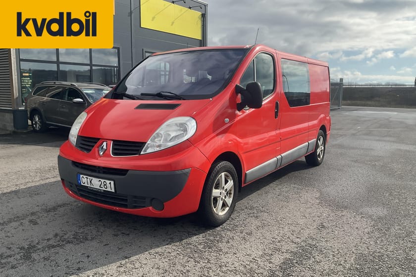 Bild 1 av Renault Trafic Skåpbil 2.0 dCi Skåp/Buss (115hk) Reparationsobjekt