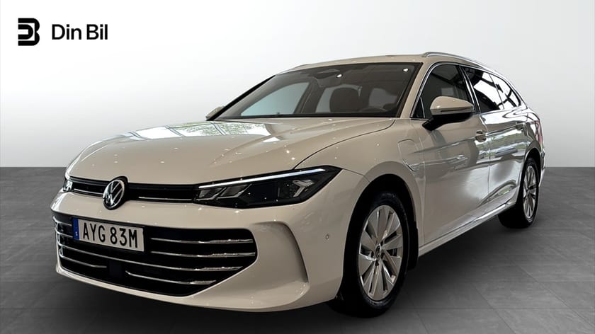 Bild 1 av Volkswagen Passat Variant eHybrid 204hk Drag/Värmare/ACC