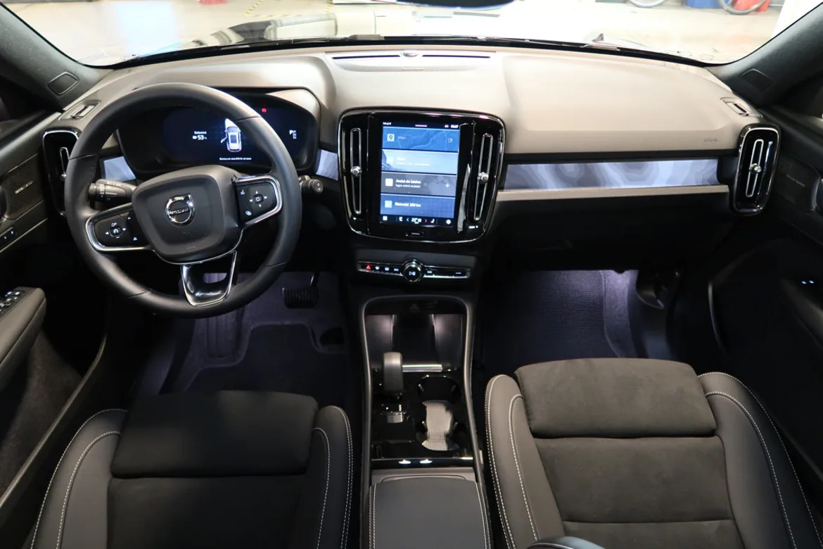 Volvo EX40 Twin Motor Performance