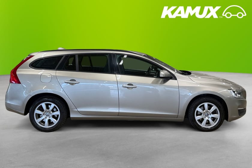Bild 2 av Volvo V60 D2 115hk Kinetic Farthållare Värmare Dragkrok