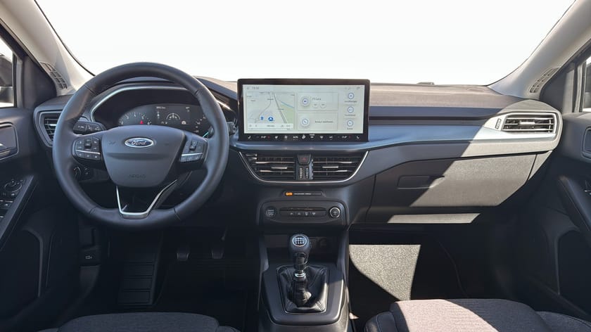Bild 4 av Ford Focus Active 1.0 Ecoboost 125hk LÅGMILARE | Carplay | Rattvärme