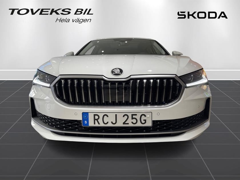 Bild 5 av Škoda Superb Kombi COMBI SELECTION 2,0 TDI 193 HK 7 VXL DSG 4X