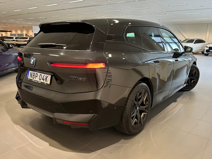Bild 4 av BMW iX M60 | Exclusive | Massage | B&W | 360 | Soft Close