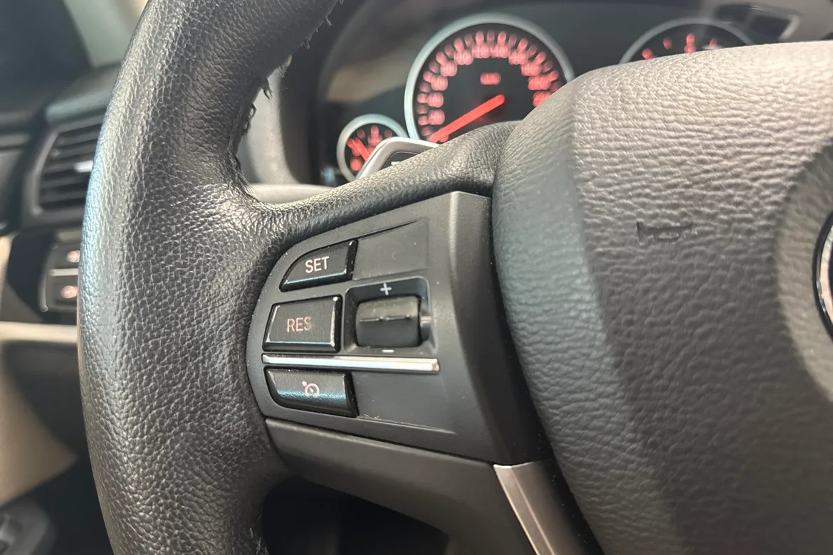 picture of a car