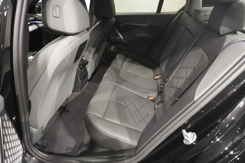 Bild 5 av BMW 550e xDrive Sedan M Sport Pro DA Pro B W Drag