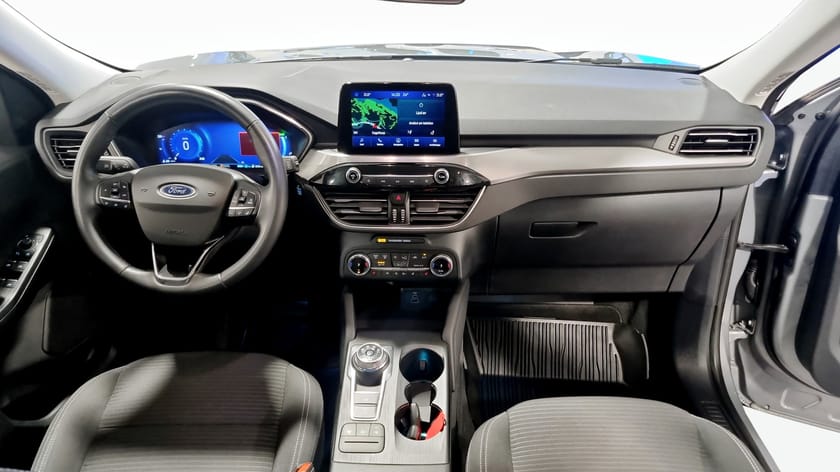 Bild 4 av Ford Kuga Plug-In Hybrid Titanium PHEV 225hk Automat