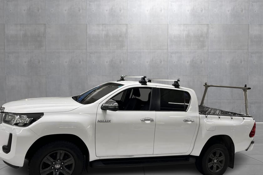 Bilde 4 av Toyota Hilux Dobbelcab 2.4 D-Cab SR Aut Pick Up, Rentekamp 6.25% med 35%EK