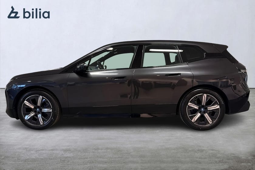 Bild 3 av BMW iX xDrive40 Sportline | Comfort | Drag | H&K | Backkamera