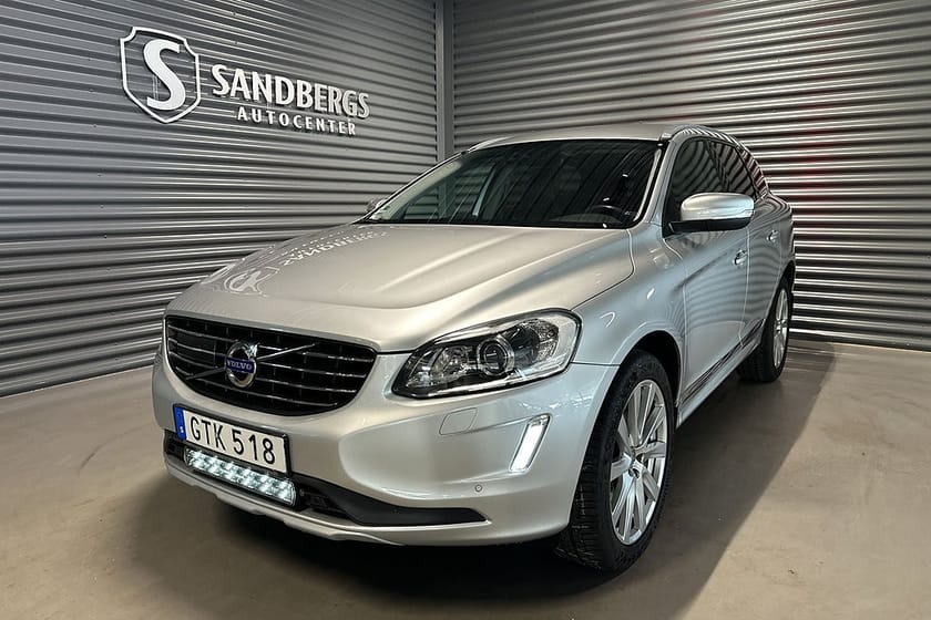 Bild 1 av Volvo XC60 D4 AWD Classic Summum B-kamera Navi Drag Keyless BLIS