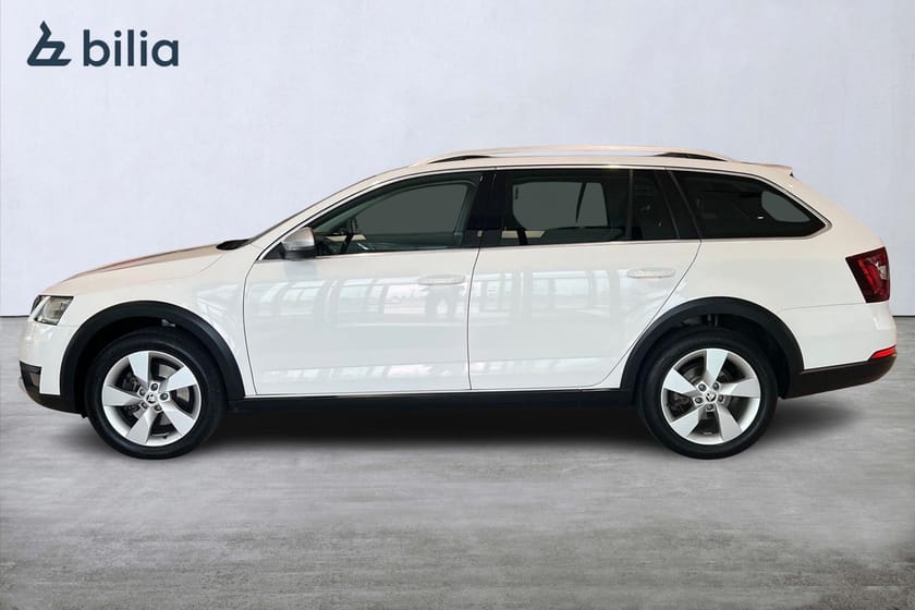 Bild 3 av Škoda Octavia Scout 2.0 TSI 4x4 Premium Kamera Drag Värmare
