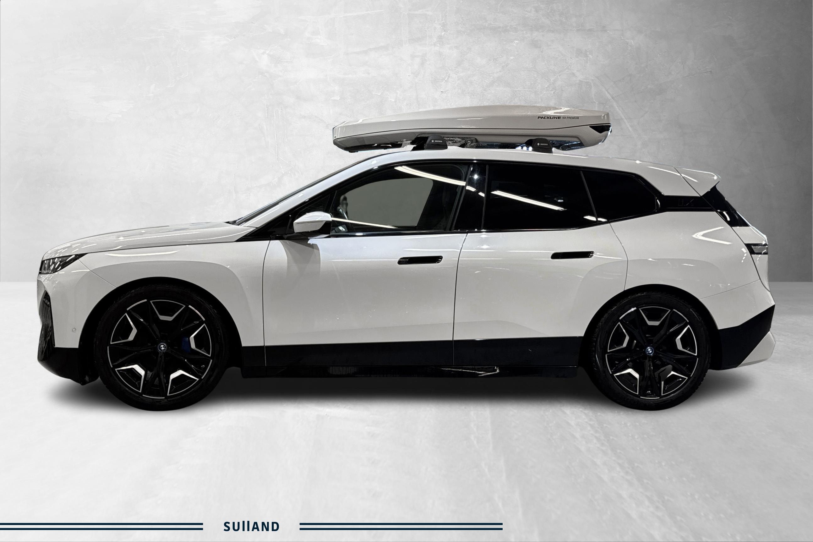 Thumnail bilde 2 av BMW iX xDrive50