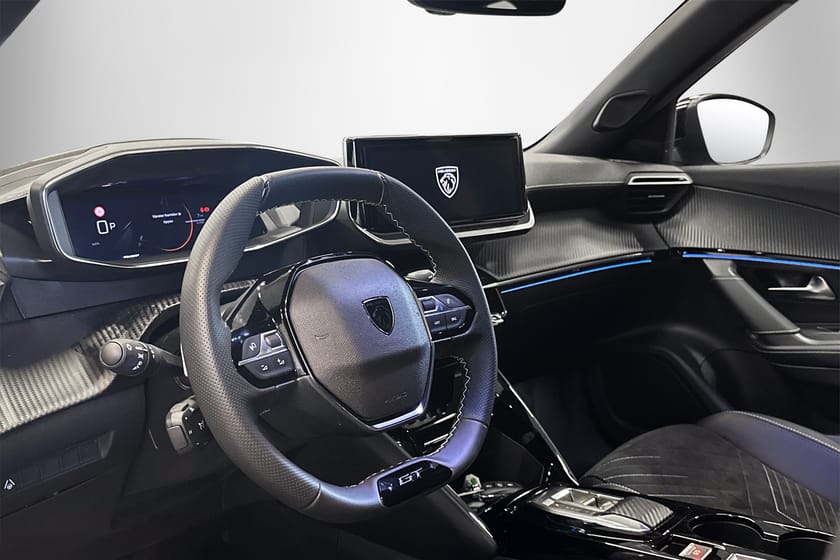 Bild 4 av Peugeot 2008 HYBRID 136 GT MYCKET VÄLUTRUSTAD OMG LEV