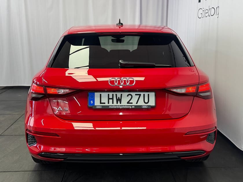 Bild 5 av Audi A3 Sportback 35 TFSI proline Svart opt/Kamera/Sport stol