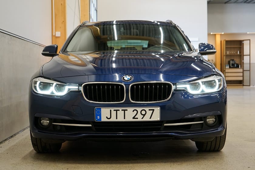 Bild 5 av BMW 320i xDrive Touring 320 Sport line Drag Kamera Hifi Rattvärme