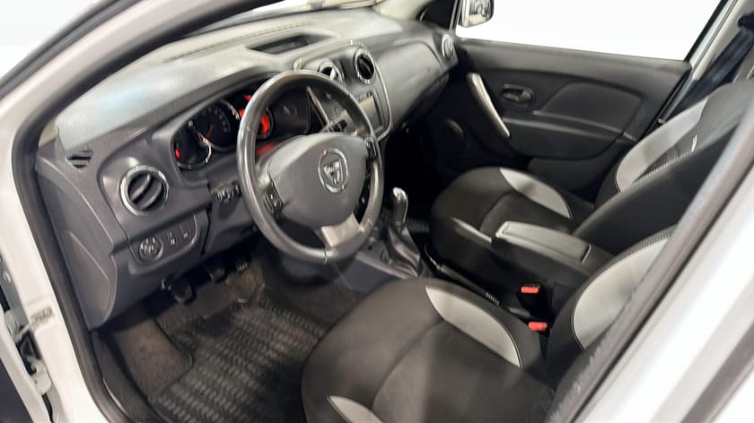 Bild 5 av Dacia Sandero Stepway 0.9 TCe Manuell, 90hk, Dragkrok, 2016