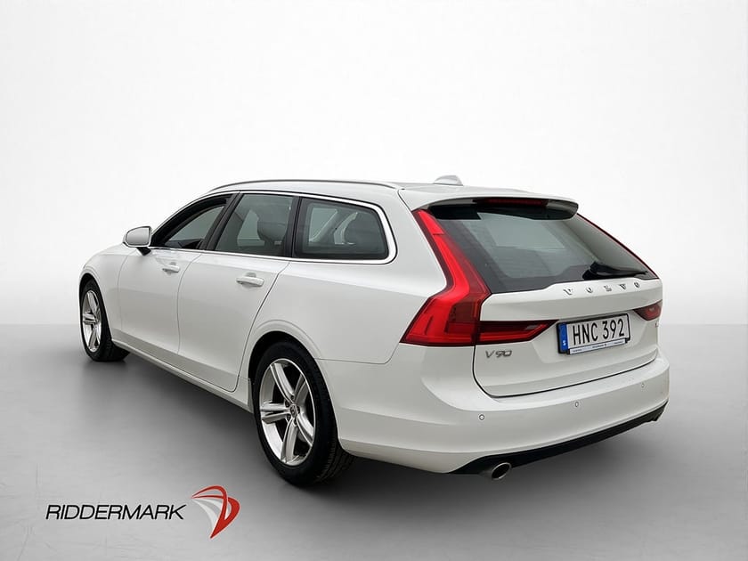 Bild 5 av Volvo V90 T4 190hk Värmare Halvskinn VOC CarPlay Adaptiv