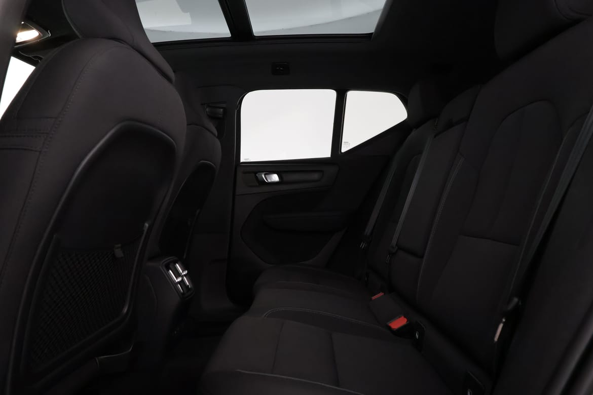 Volvo XC40 2023 - miniatyr 10