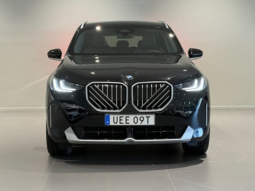 Bild 2 av BMW X3 30e xDrive Innovation Drag AdptFarth HUD H/K 20" Elstol
