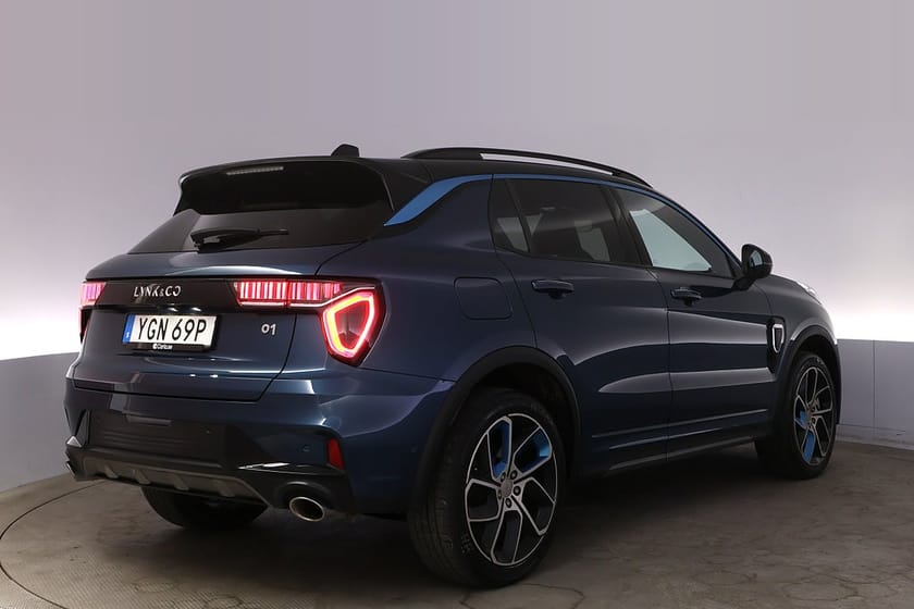 Bild 5 av Lynk & Co 01 PHEV Pano 360 Adap Farth Infinity BLIS 360