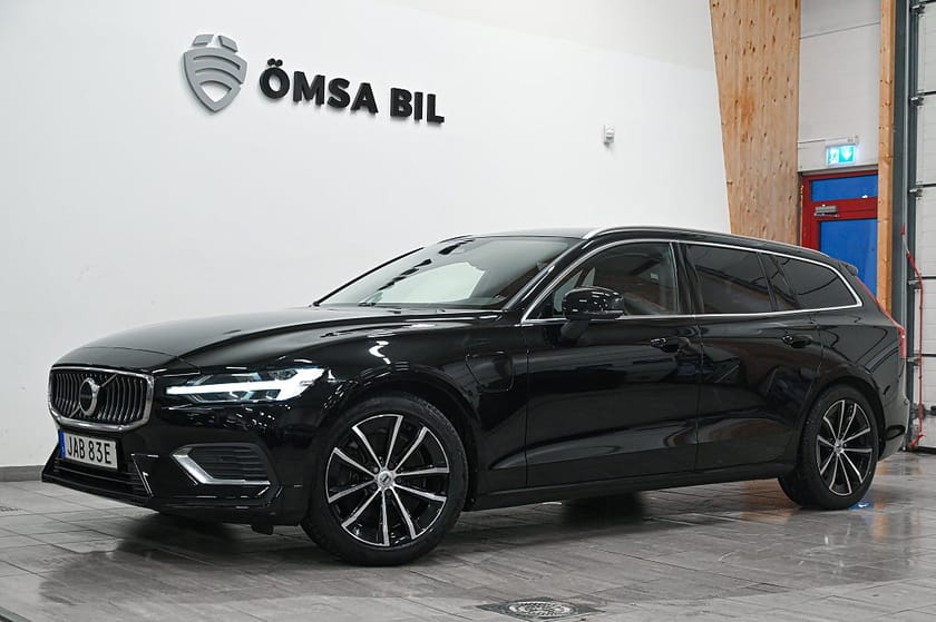 Bild 1 av Volvo V60 Recharge T6 AWD Plus Bright BLIS 350hk