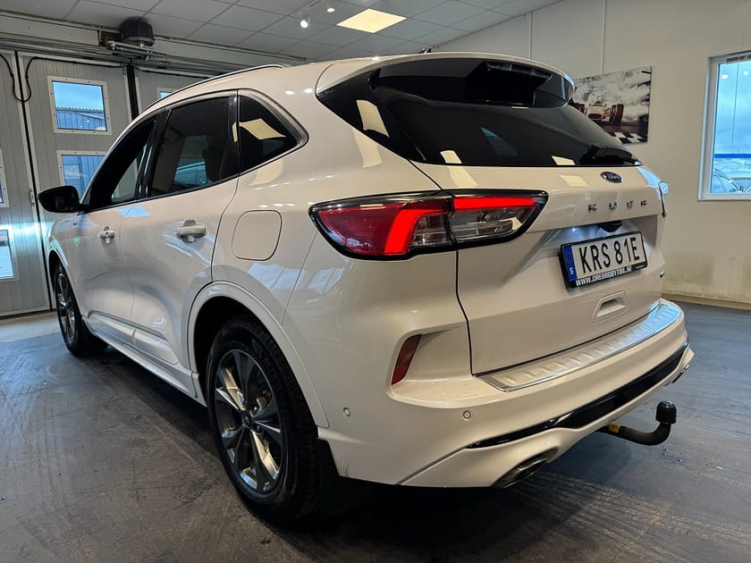 Bild 3 av Ford Kuga Plug-In Hybrid ST-Line Drag Gps B-kamera B&O BLIS 224hk