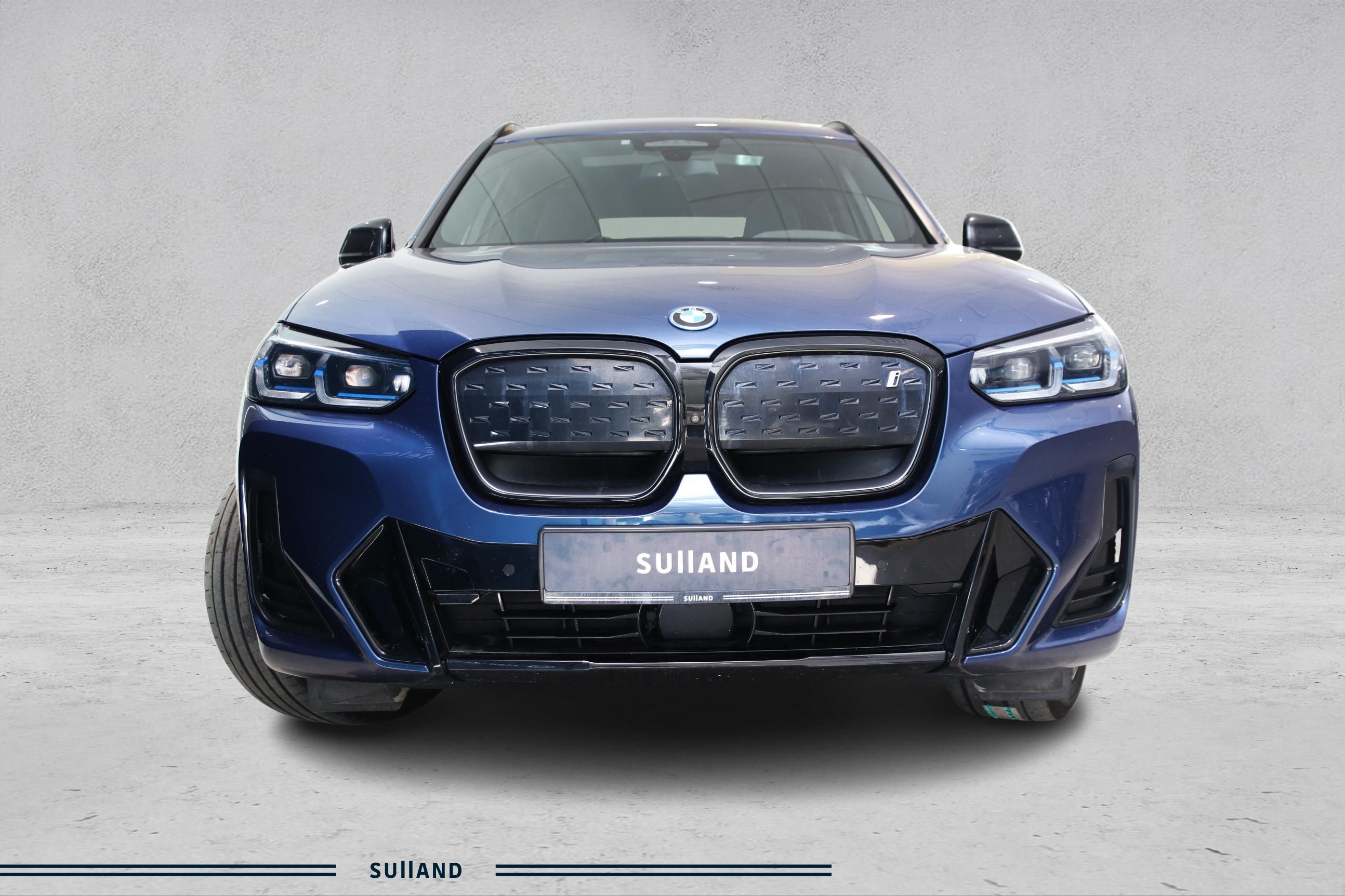 Thumnail bilde 1 av BMW iX3