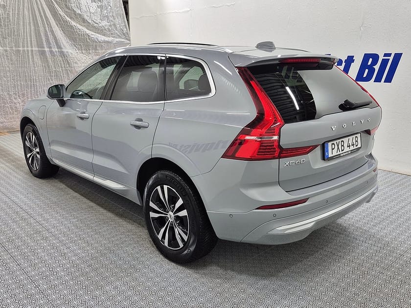 Bild 5 av Volvo XC60 T6 Recharge Core Bright plug in AWD 350HK 4x4 Panorama