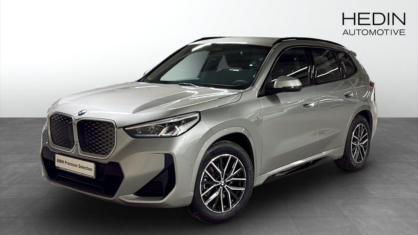 Bild 1 av BMW iX1 xDrive30 M SPORT RATTVÄRME PARKERINGSASSISTENT