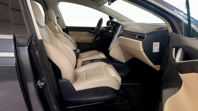 Bild 3 av Tesla Model X 75D AWD 517Hk  / Autopilot / Drag / Kamera