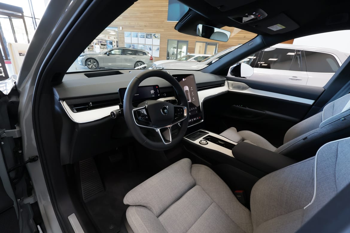 Volvo EX90 2025 - miniatyr 8