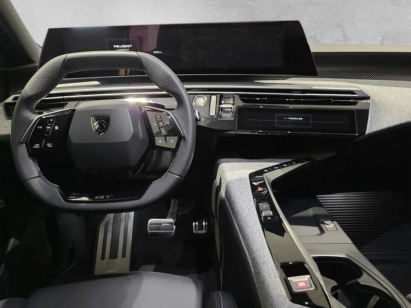 Bild 5 av Peugeot E-3008 GT Ultimate Electric  5-d SUV - Demo. Drag.