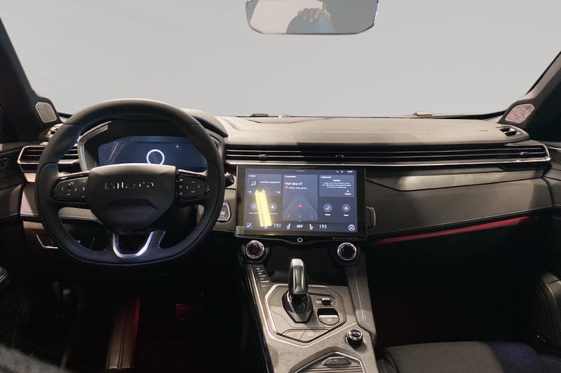 Lynk & Co 01 PHEV