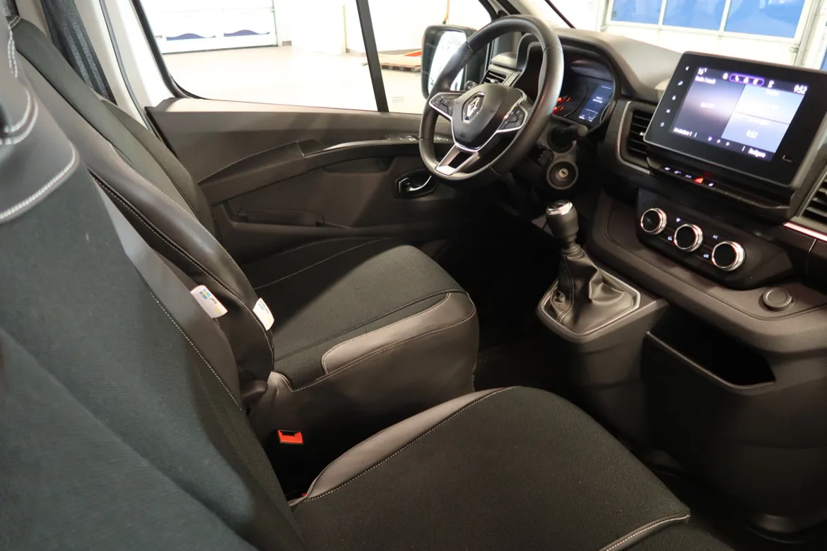 Renault Trafic Skåpbil