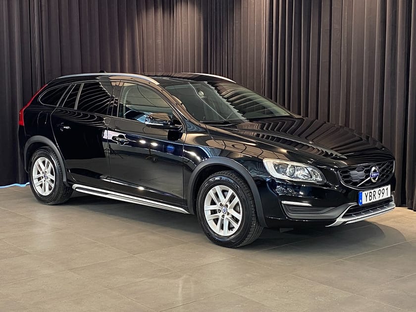 Bild 1 av Volvo V60 Cross Country D4 AWD AUT MOMENTUM / VÄRMARE / DRAG