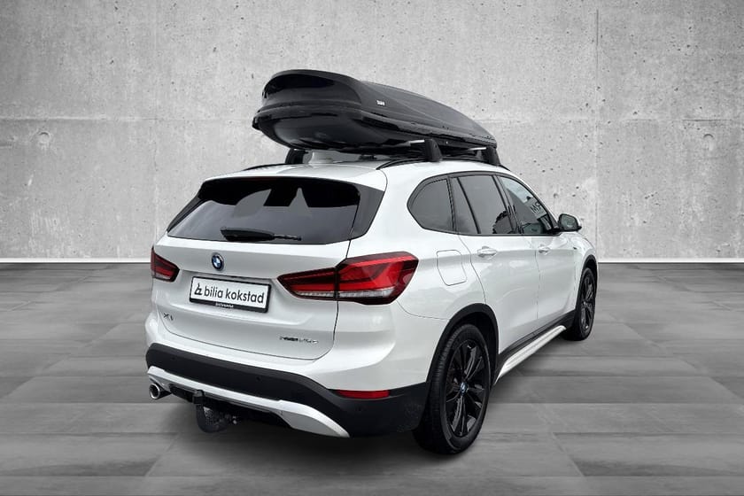 Bilde 2 av BMW X1 xDrive25e Sport-Line/Panorama/HUD/Sportsseter/Krok/Navi/SV