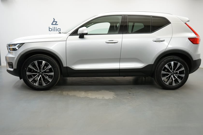 Bild 2 av Volvo XC40 T4 FWD Momentum Pro Edition, Dragkrok, Parkeringskamera 360