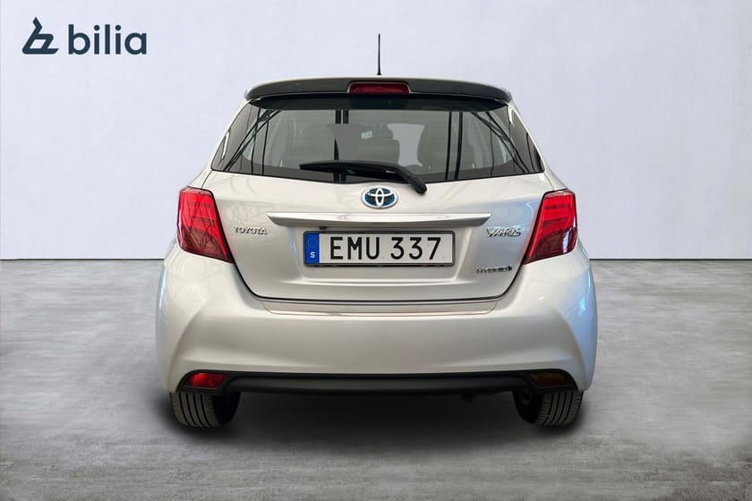 Bild 5 av Toyota Yaris Hybrid 1,5 HSD 5-D EXECUTIVE HSD COMFORT PLUS MOTORVÄRMARE VINTERHJUL