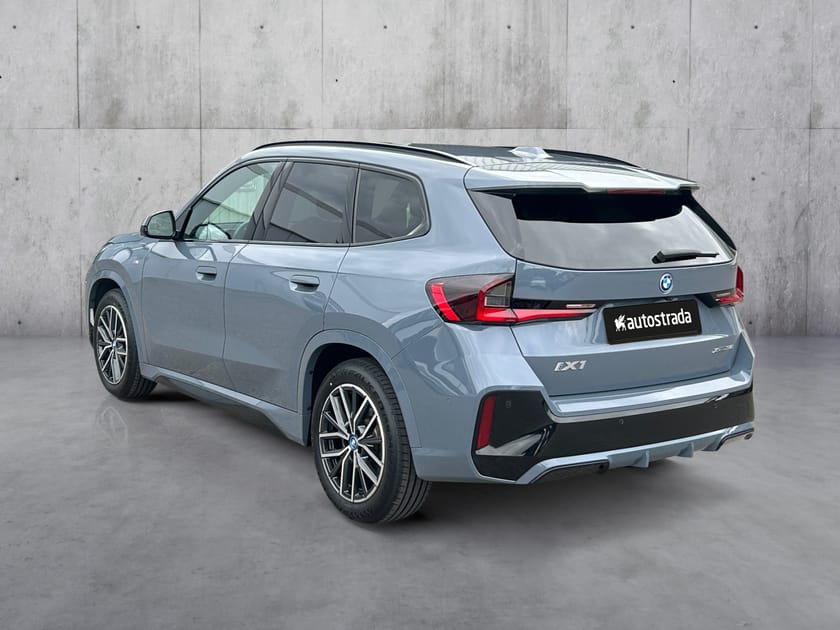 Bilde 3 av BMW iX1 xDrive30 Fully Charged|H.Feste|Head-up|H.Kardon|360