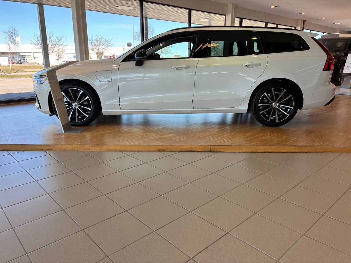 Bild 2 av 6 på bilen