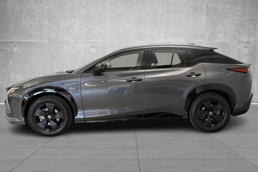Bilde 2 av Lexus RZ 450e Luxury 4x4/WLTP 435 km/LEVERINGSKLAR!/2 sett hjul/