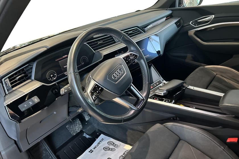 Bild 4 av Audi Q8 Sportback 50 e-tron quattro 340hk