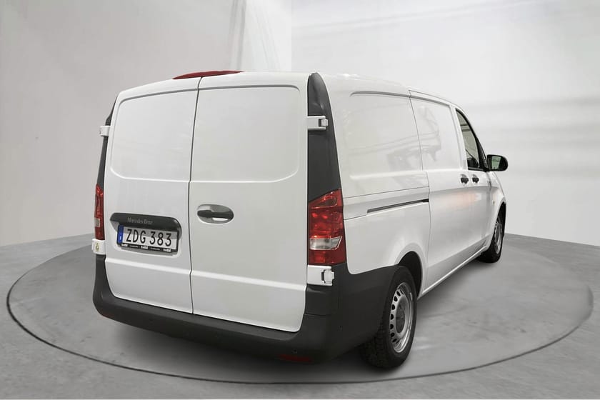 Bild 3 av Mercedes-Benz Vito 109 CDI 2.8t W640 (88hk)