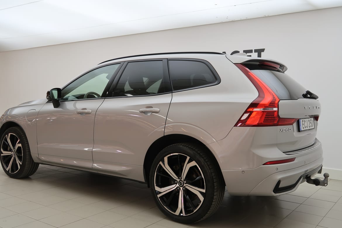 Volvo XC60 2024 - miniatyr 2
