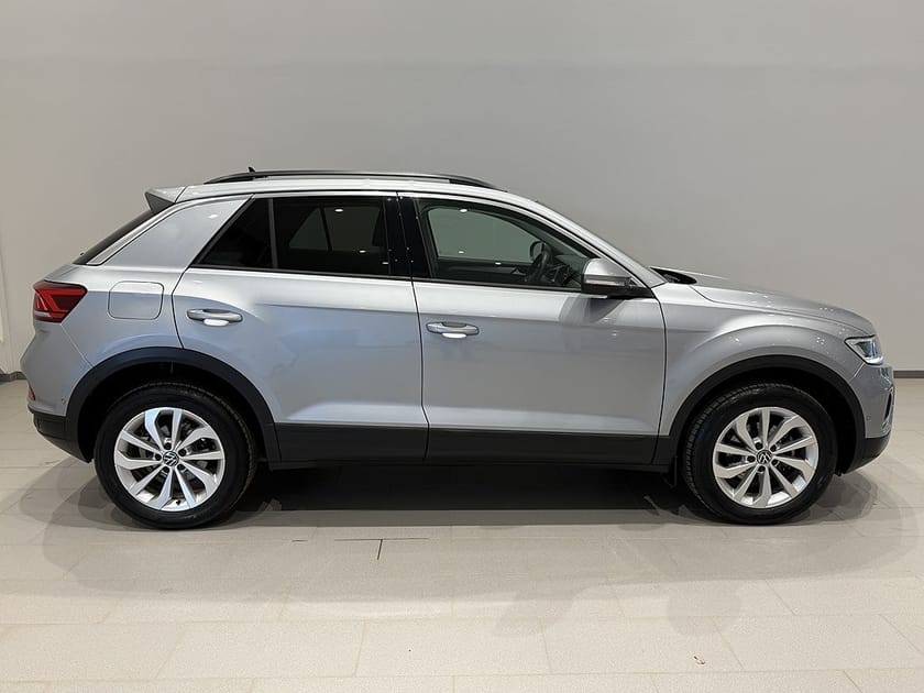 Bild 5 av Volkswagen T-Roc 1.5 TSI 150HK Drag B-kamera Värmare