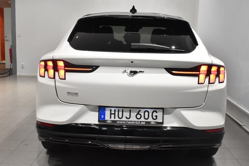 Bild 4 av Ford Mustang Mach-E Standard Range AWD 269hk Teknikpaket + | Pano | B&O