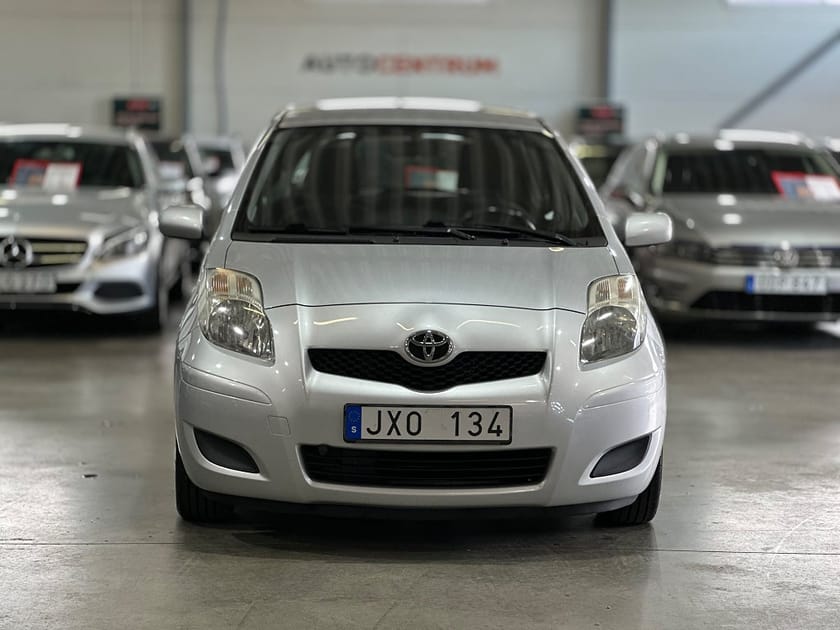 Bild 2 av Toyota Yaris 5-dörrar 1.33 Dual VVT-i Drag 101hk