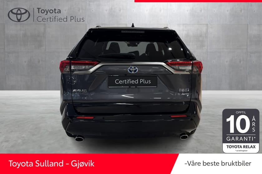 Bilde 4 av Toyota RAV4 Plug-in Hybrid Executive BI-tone/ AWD / Krok / Stigtrinn