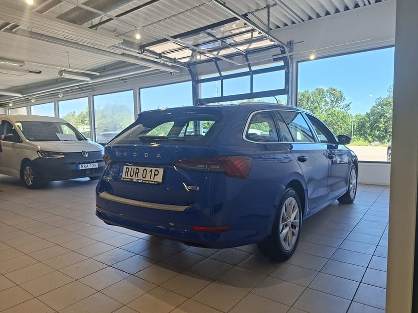 Bild 4 av Škoda Octavia Kombi Combi Style 1,0TSI M-hev 110hkDrag Backkamera