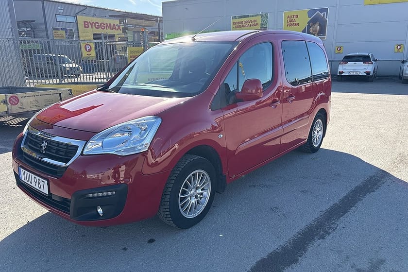 Bild 1 av Peugeot Partner Tepee 1.2 e-THP 5-Sits